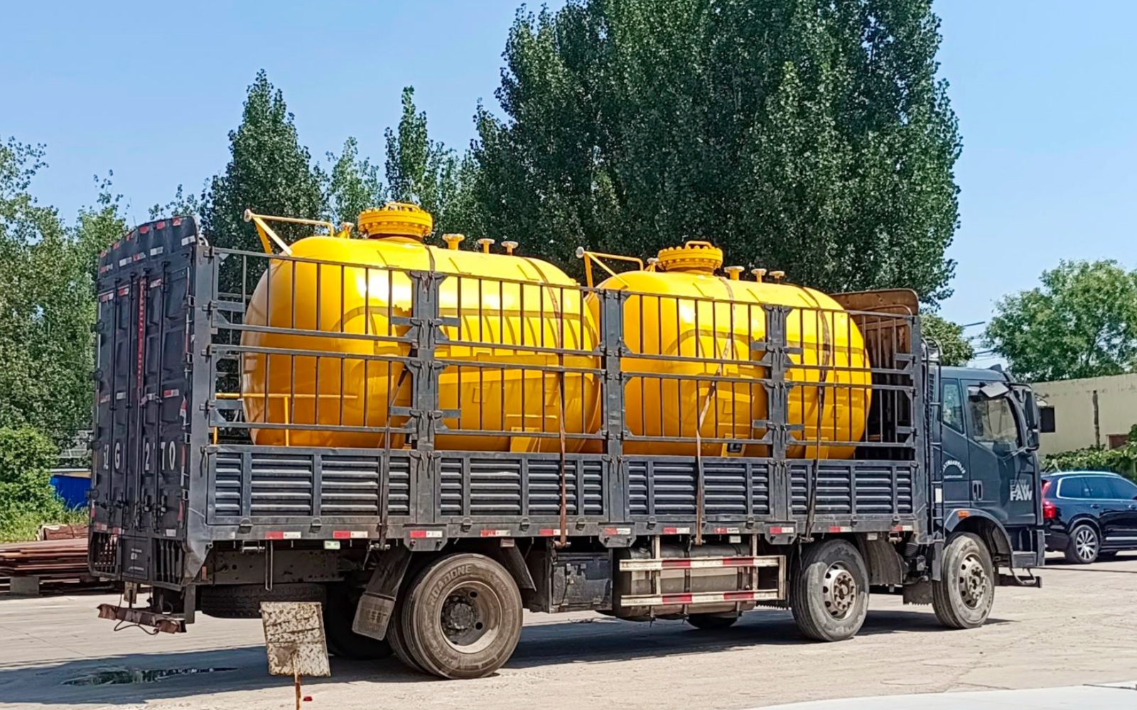 儲罐容器_壓力容器_低溫儲罐_菏澤花王壓力容器